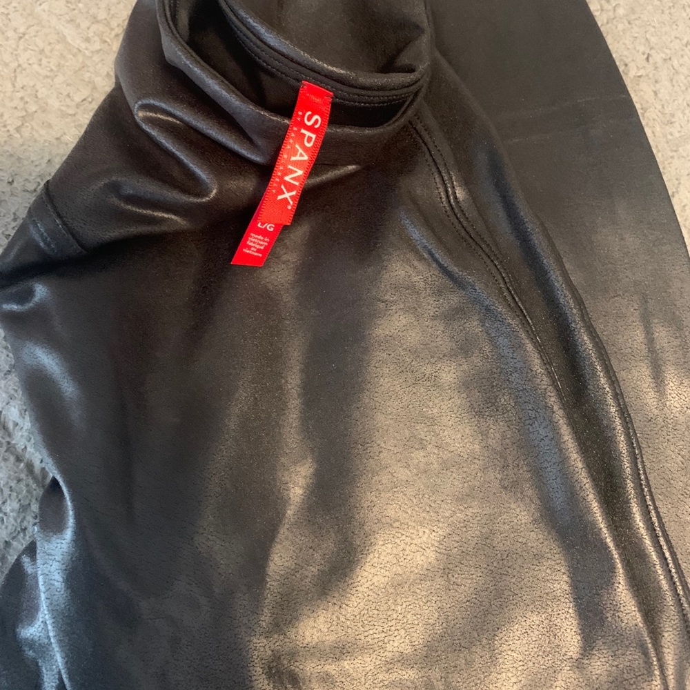 Spanks Leather Look Legging